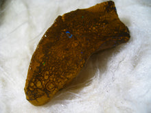Laden Sie das Bild in den Galerie-Viewer, 78 cts Australien Roh/rough Yowah Boulder Matrix Opal