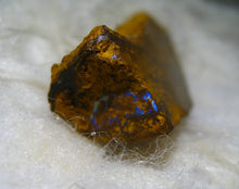 Laden Sie das Bild in den Galerie-Viewer, 78 cts Australien Roh/rough Yowah Boulder Matrix Opal