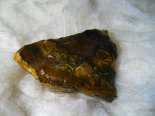 Laden Sie das Bild in den Galerie-Viewer, 59 cts Australien Roh/rough Yowah Boulder Matrix Opal