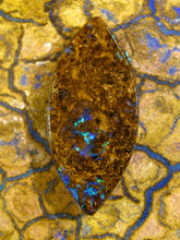 Laden Sie das Bild in den Galerie-Viewer, GEM Boulder Opal mit Vorschau Video  PC01 - Repps-Opal