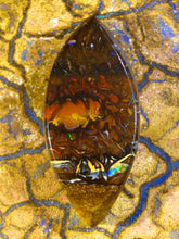 Laden Sie das Bild in den Galerie-Viewer, GEM Boulder Opal mit Vorschau Video PC016 - Repps-Opal