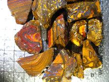 Laden Sie das Bild in den Galerie-Viewer, 875 cts Australien Roh/rough Yowah Koroit Boulder Matrix Opale SCHLEIFER SAMMLER VORSCHAU VIDEO