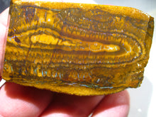 Laden Sie das Bild in den Galerie-Viewer, 280 cts Australien Roh/rough Yowah Boulder Matrix Opal Musterstein B - Repps-Opal