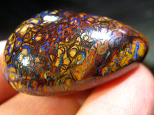 Laden Sie das Bild in den Galerie-Viewer, GEM Boulder Matrix Opal Koroit Skin Nuss TRAUMHAFT VORSCHAU Video - Repps-Opal
