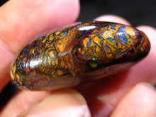 Laden Sie das Bild in den Galerie-Viewer, GEM Boulder Matrix Opal Koroit Skin Nuss TRAUMHAFT VORSCHAU Video - Repps-Opal