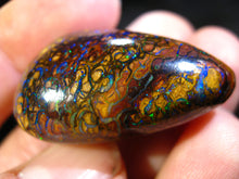 Laden Sie das Bild in den Galerie-Viewer, GEM Boulder Matrix Opal Koroit Skin Nuss TRAUMHAFT VORSCHAU Video - Repps-Opal