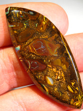 Laden Sie das Bild in den Galerie-Viewer, GEM Boulder Yowah Matrix Opal Nuss sensationelles Muster mit Vorschau VIDEO für Handschmeichler-Anhänger-Sammler-Vitrine