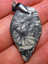 Laden Sie das Bild in den Galerie-Viewer, Pinolith/Magnesit aus Ă–sterreich (Triebener Tauern) - Repps-Opal