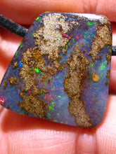 Laden Sie das Bild in den Galerie-Viewer, GEM Boulder Opal Anhänger mit Vorschau Video B21 - Repps-Opal