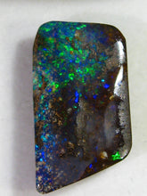 Laden Sie das Bild in den Galerie-Viewer, GEM Boulder Opal Anhänger mit Vorschau Video B26 - Repps-Opal