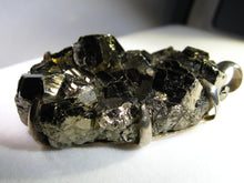 Laden Sie das Bild in den Galerie-Viewer, Grosser Pyrit Anhänger mit 925 Silber Fassung - Repps-Opal