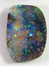 Laden Sie das Bild in den Galerie-Viewer, GEM Boulder Opal Splitt sensationelles Feuer mit Vorschau VIDEO - Repps-Opal