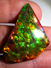 Laden Sie das Bild in den Galerie-Viewer, Doppelseiter Imperial Drachenschuppen Ammolith/Ammolite Stein mit Vorschau Video - Repps-Opal