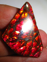 Laden Sie das Bild in den Galerie-Viewer, Doppelseiter Imperial Drachenschuppen Ammolith/Ammolite Stein mit Vorschau Video - Repps-Opal