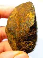 Laden Sie das Bild in den Galerie-Viewer, 740 cts GEM Boulder Matrix Opal Koroit Skin Nuss TRAUMHAFT VORSCHAU Video - Repps-Opal