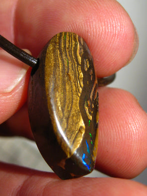 GEM Boulder Matrix Yowah NUSS Nut Opal Anhänger Traumhaftes Muster und Feuer