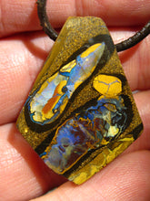 Laden Sie das Bild in den Galerie-Viewer, GEM Boulder Matrix Yowah NUSS Nut Opal Anhänger Traumhaftes Muster und Feuer