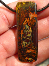 Laden Sie das Bild in den Galerie-Viewer, GEM Boulder Matrix Yowah NUSS Nut Opal Anhänger Traumhaftes Muster und Feuer