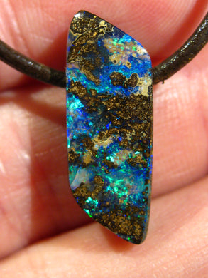 GEM Boulder Matrix Yowah NUSS Nut Opal Anhänger Traumhaftes Muster und Feuer