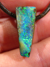 Laden Sie das Bild in den Galerie-Viewer, GEM Boulder Matrix Yowah NUSS Nut Opal Anhänger Traumhaftes Muster und Feuer