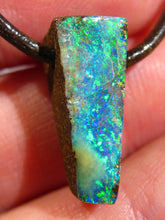 Laden Sie das Bild in den Galerie-Viewer, GEM Boulder Matrix Yowah NUSS Nut Opal Anhänger Traumhaftes Muster und Feuer