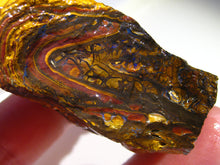 Laden Sie das Bild in den Galerie-Viewer, 280 cts Australien Roh/rough Winton Boulder Matrix Opal mit Vorschau Video - Repps-Opal