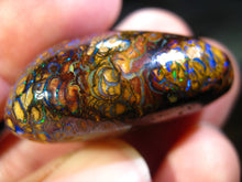 Laden Sie das Bild in den Galerie-Viewer, GEM Boulder Matrix Opal Koroit Skin Nuss TRAUMHAFT VORSCHAU Video - Repps-Opal