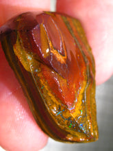 Laden Sie das Bild in den Galerie-Viewer, 65 cts Australien Roh/rough Yowah Boulder Matrix Opal PRE CUT Opal