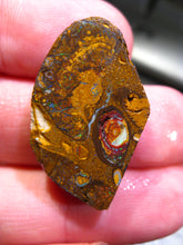 Laden Sie das Bild in den Galerie-Viewer, 33 cts Australien Roh/rough Yowah Boulder Matrix Opal PRE CUT Opal