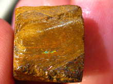 Laden Sie das Bild in den Galerie-Viewer, 34 cts Australien Roh/rough Yowah Boulder Matrix Opal PRE CUT Opal