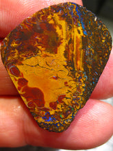 Laden Sie das Bild in den Galerie-Viewer, 40 cts Australien Roh/rough Yowah Boulder Matrix Opal PRE CUT Opal