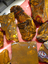 Laden Sie das Bild in den Galerie-Viewer, 700 cts Australien Roh/rough Yowah Koroit Boulder Matrix Opale SOR1 - Repps-Opal