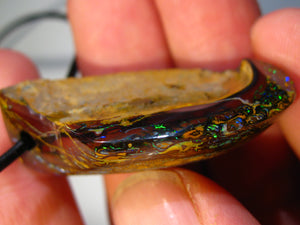 84 cts GEM Boulder Matrix Nuss Opal Anhänger aus Koroit VORSCHAU Video Traumhaftes Muster und Feuer - Repps-Opal
